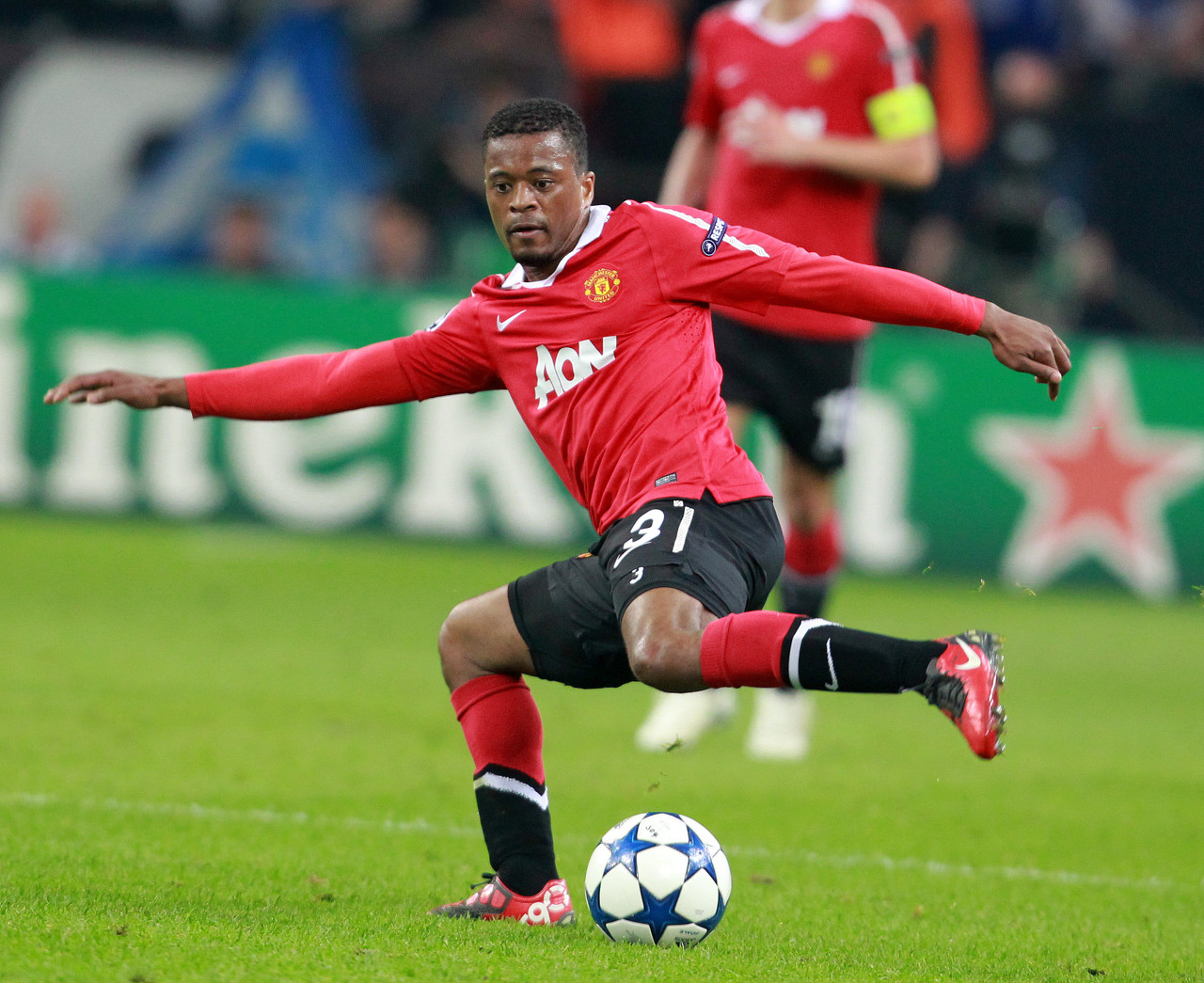 为巴黎提供 为巴黎提供